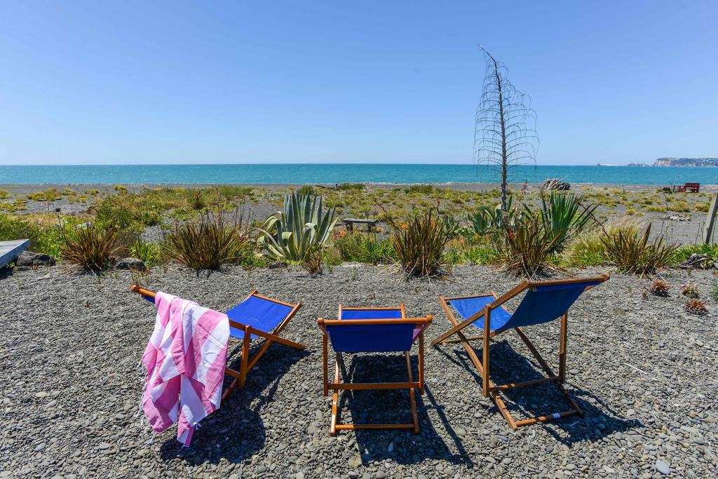 Absolute Beachfront B&B Napier Exterior photo